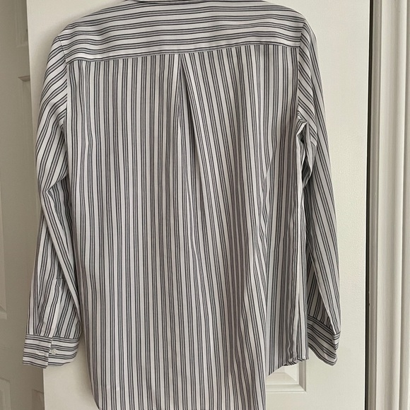 Grey and white striped blouse - Picture 2 of 3